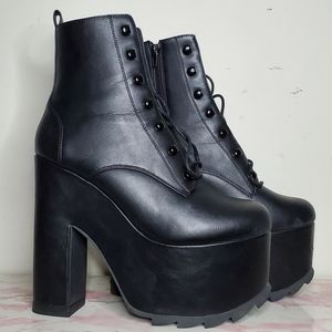 YRU Black Fake Leather Platform Heels